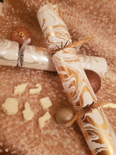 Load image into Gallery viewer, Wax Melt Christmas Crackers