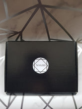 Load image into Gallery viewer, Maxi Melts Postal Gift Box